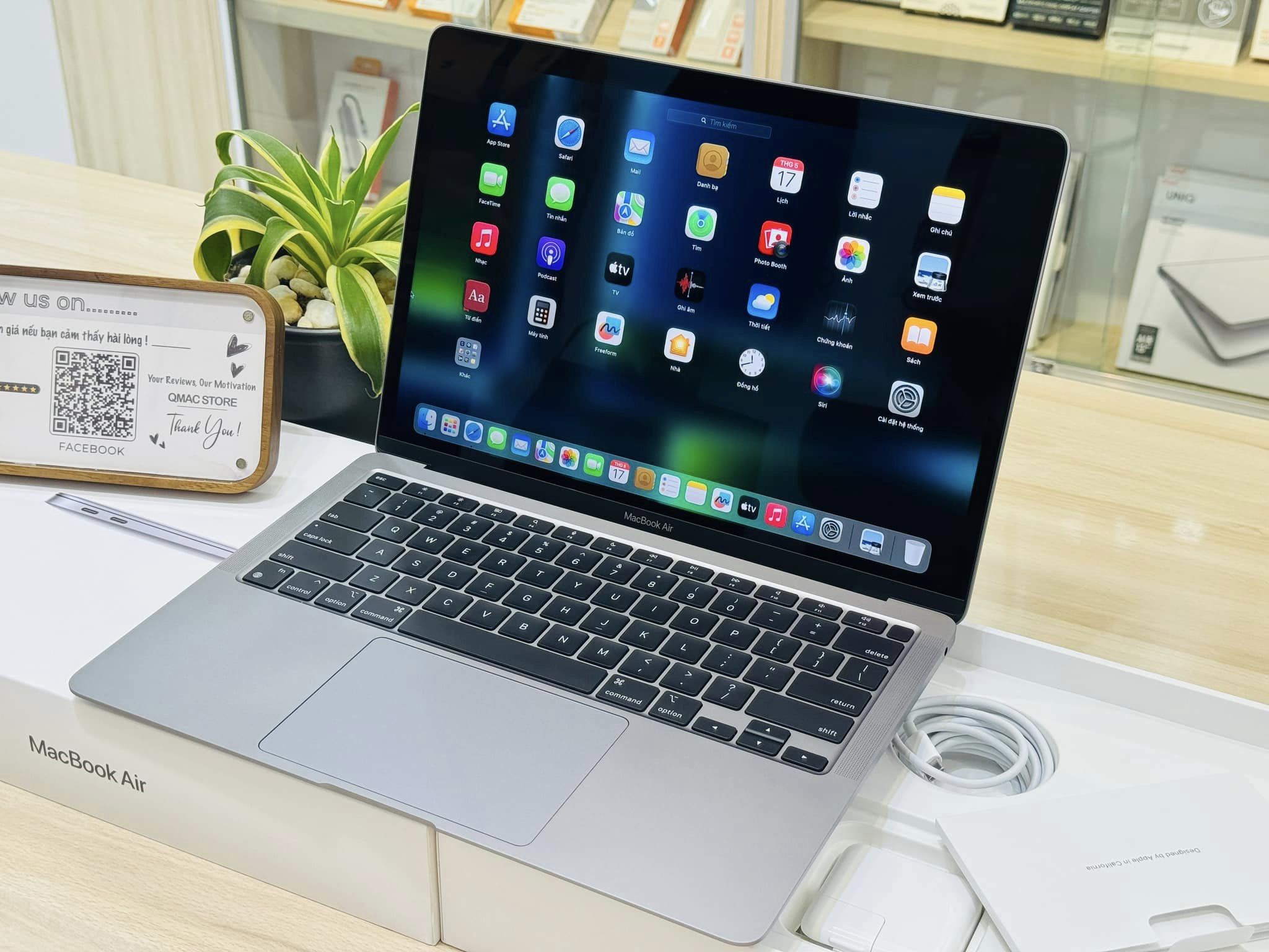 Dung lượng pin MacBook Air M1 có đúng như lời đồn?