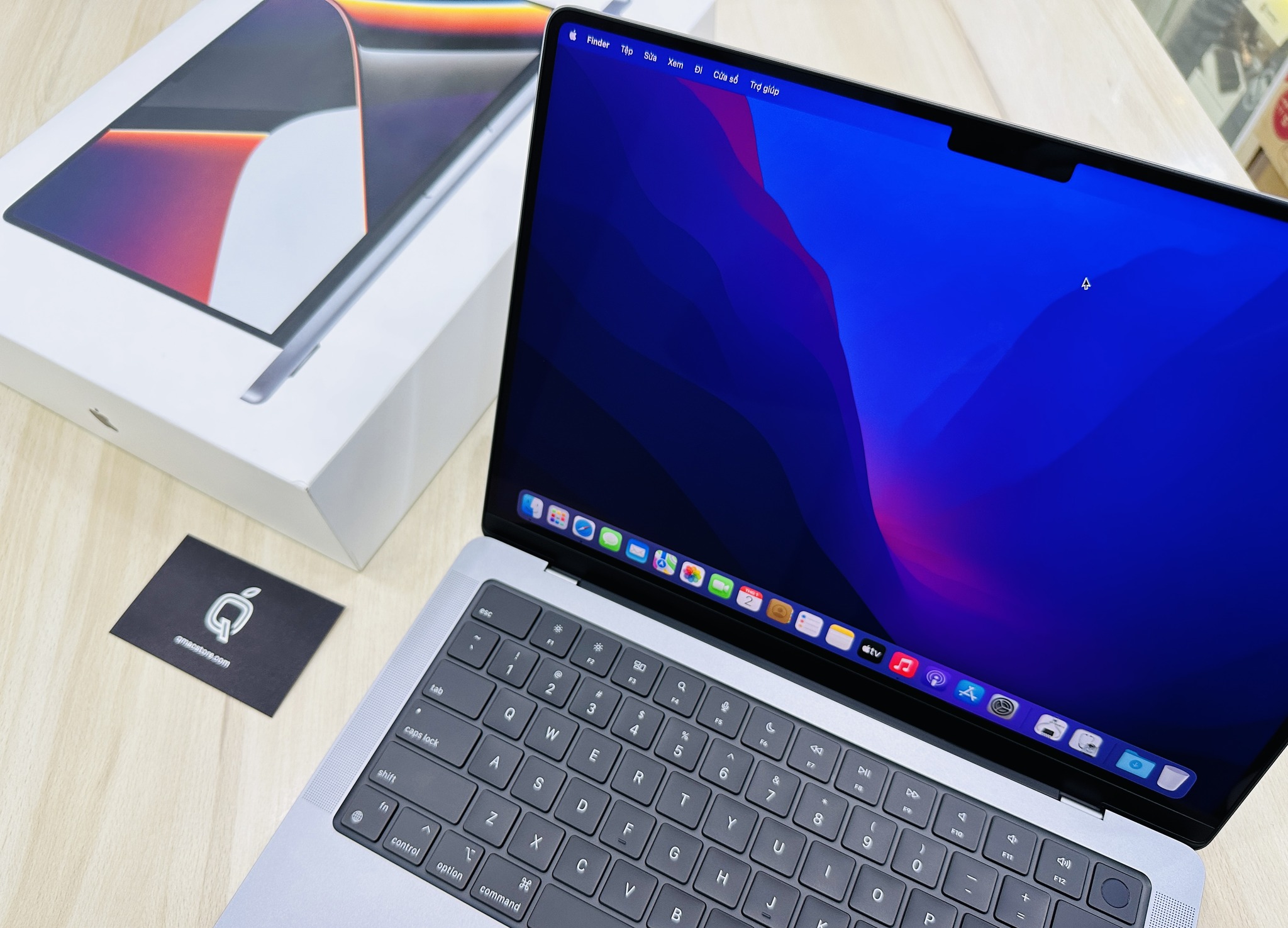 man-hinh-macbook-pro-2023